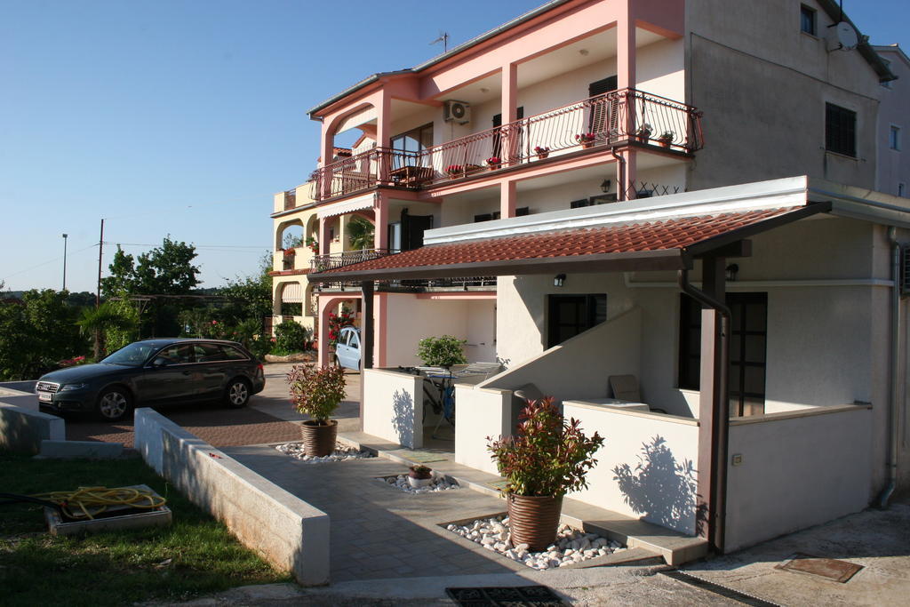 Guest House Zohil Rovinj Luaran gambar